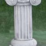 Esta columna tiene unas medidas de 57 cm de alto, una base de 23 cm por 23 cm y un peso de 40 kilogramos